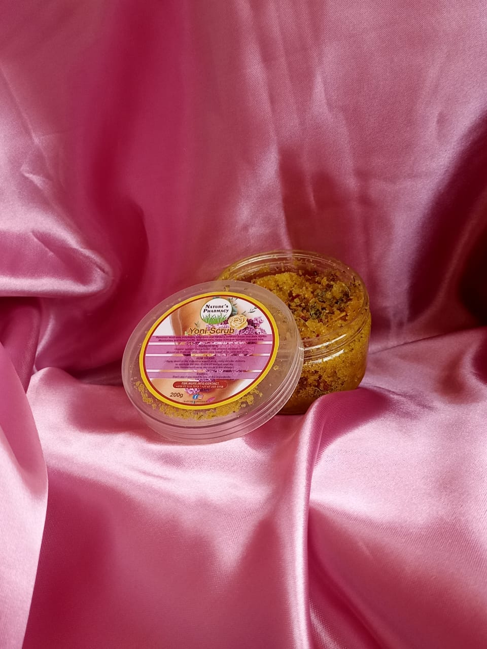 Our Yoni Scrub prevents and removes ingrown hairs made with Pure Cane Sugar for its exfoliating properties. Exfoliating removes dead skin cells which causes those stubborn ingrown hairs we all hate.