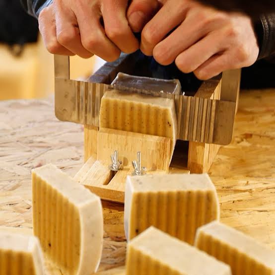 Crinkle/wavy/zig zag soap cutter - Image 3
