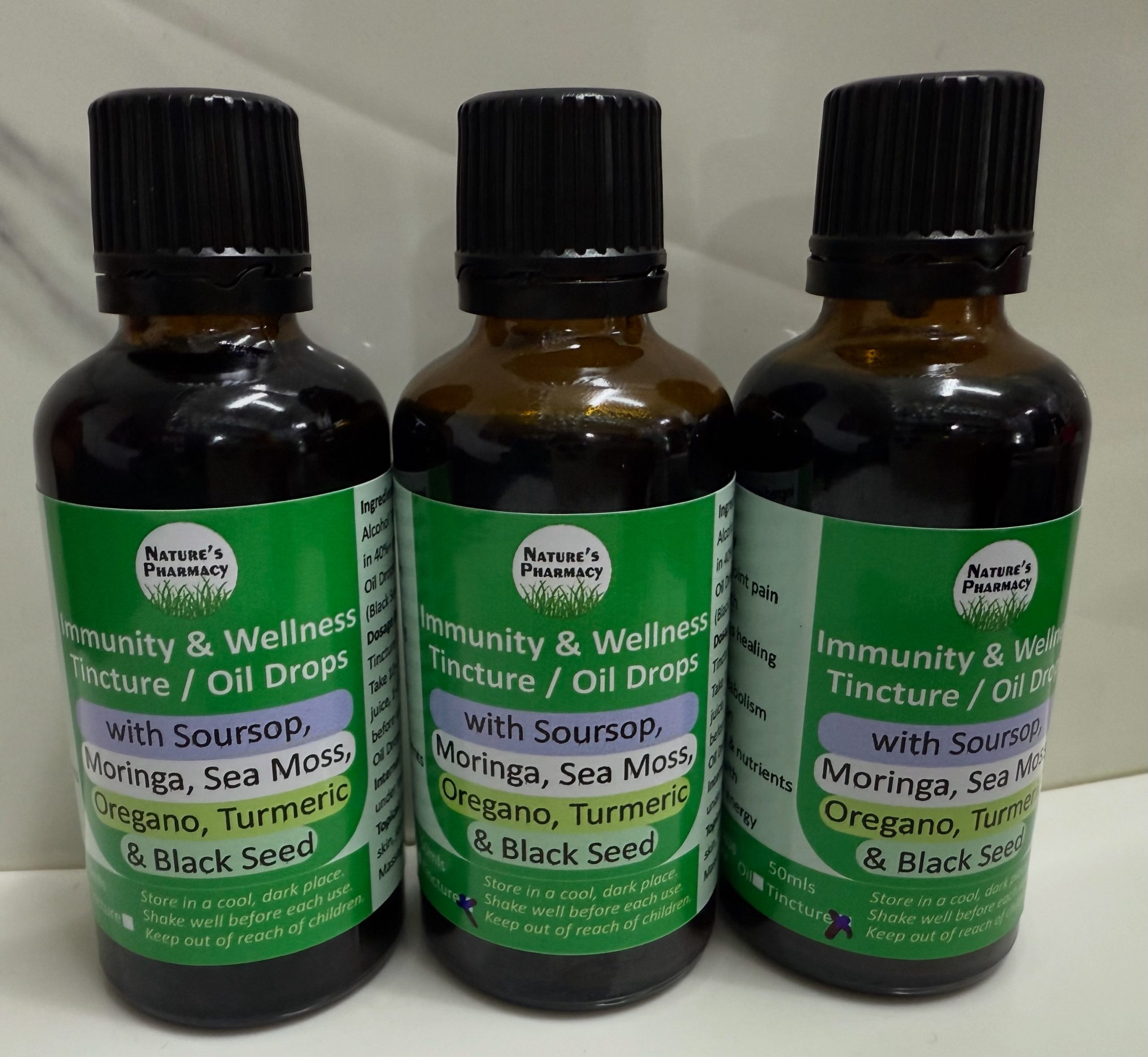 Immunity & Wellness Oil Drops
(with Soursop, Moringa, Sea Moss, Oregano, Turmeric & Black Seed)